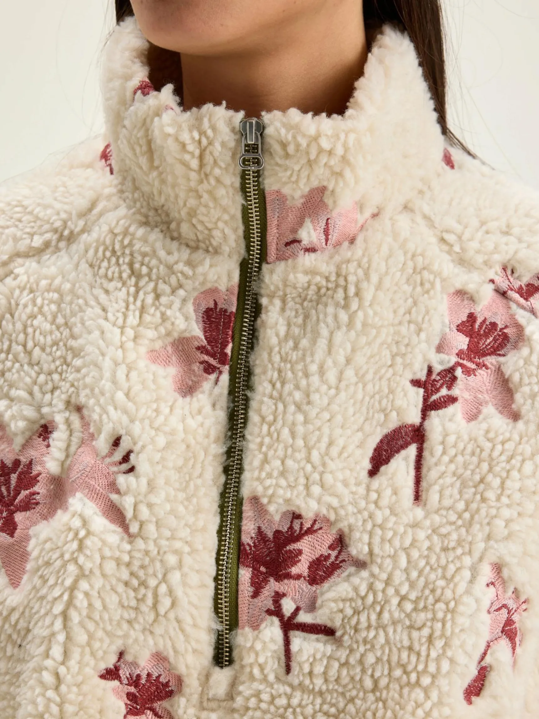 alixe-teddy-sweatshirt-ohAdLLmh-4.webp Clearance Bellerose Alixe Teddy Sweatshirt Ecru