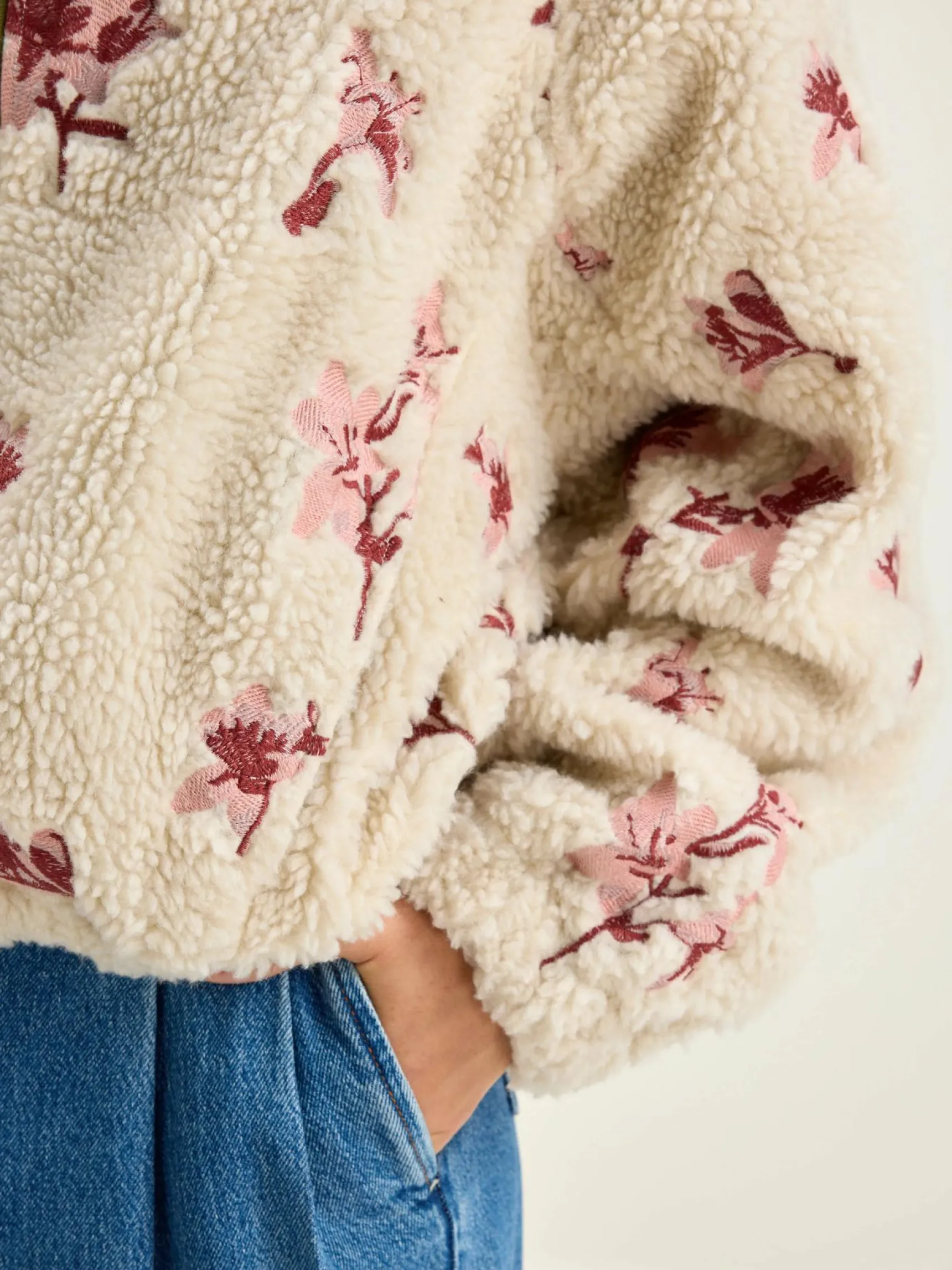 alixe-teddy-sweatshirt-ohAdLLmh-5.webp Clearance Bellerose Alixe Teddy Sweatshirt Ecru