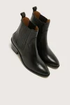 anthology-sofia-chelsea-boots-DnGoebbX-0.webp