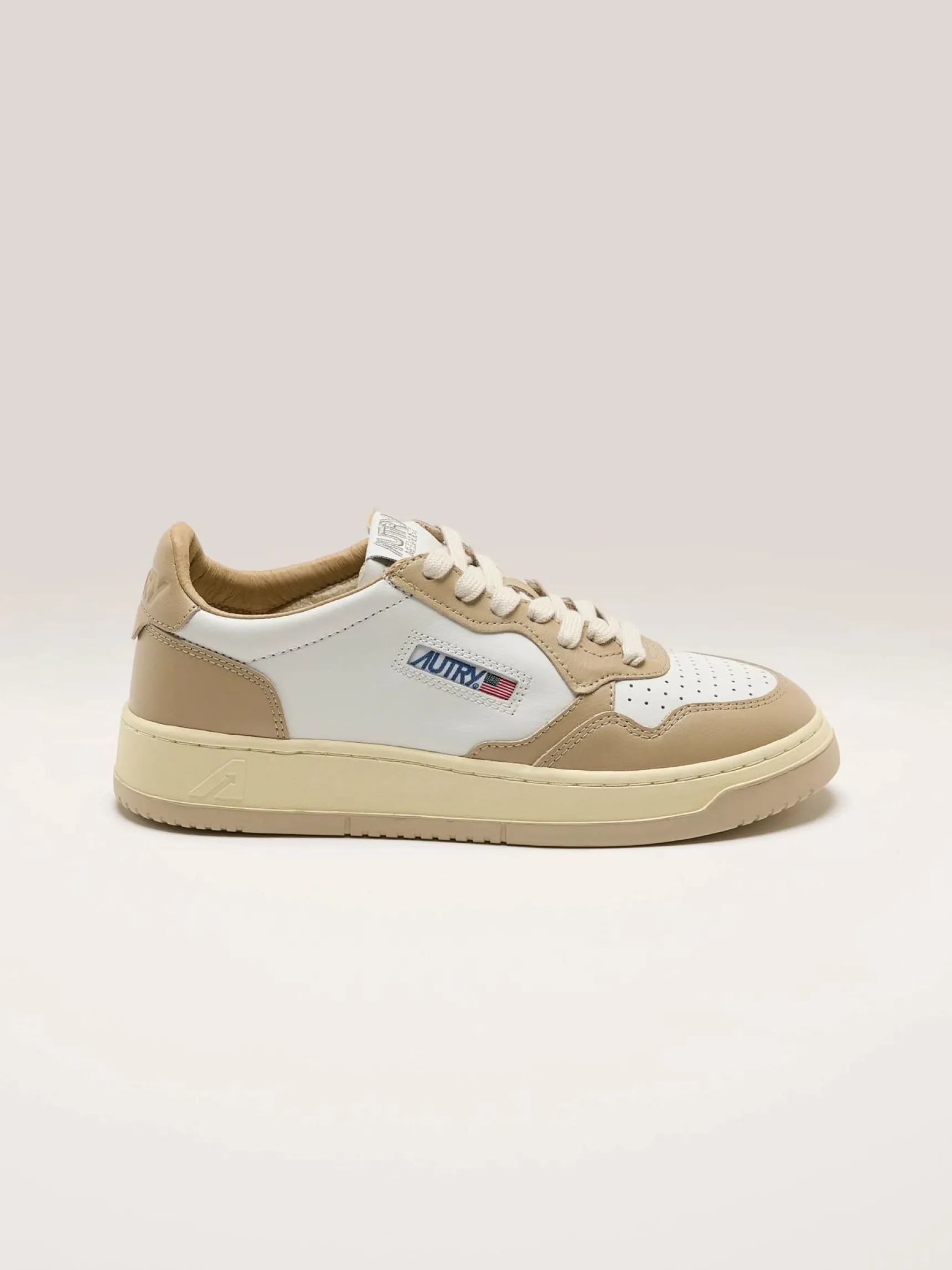 autry-medalist-low-bicolor-voo-ECAQrPax-1.webp Sale Autry Medalist Low Bicolor Voor Vrouwen