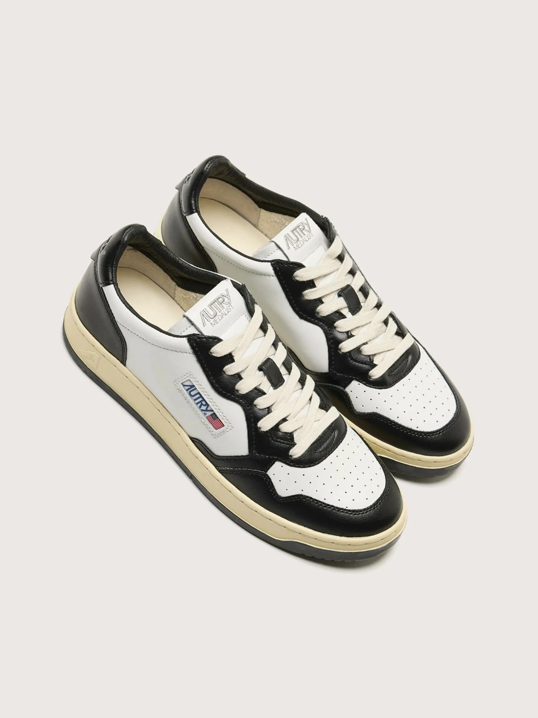 autry-medalist-low-bicolor-voo-jWIBNBJi-6.webp Sale Autry Medalist Low Bicolor Voor Mannen