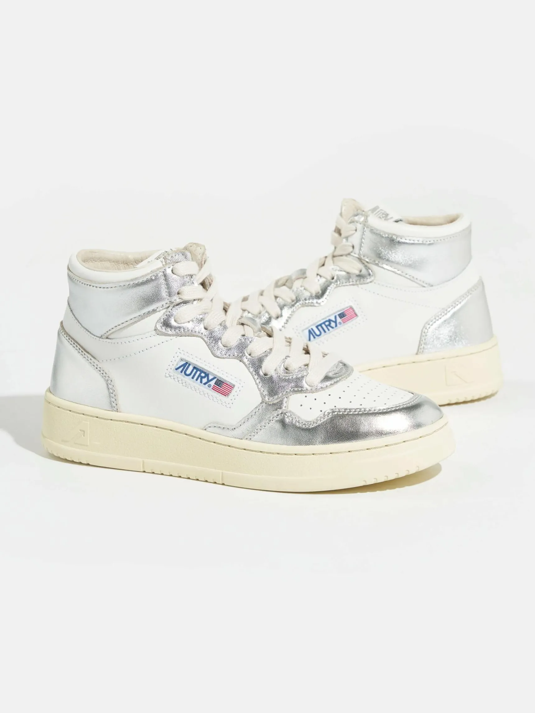 autry-medalist-mid-bicolor-voo-waHnJxtg-2.webp Sale Autry Medalist Mid Bicolor Voor Vrouwen
