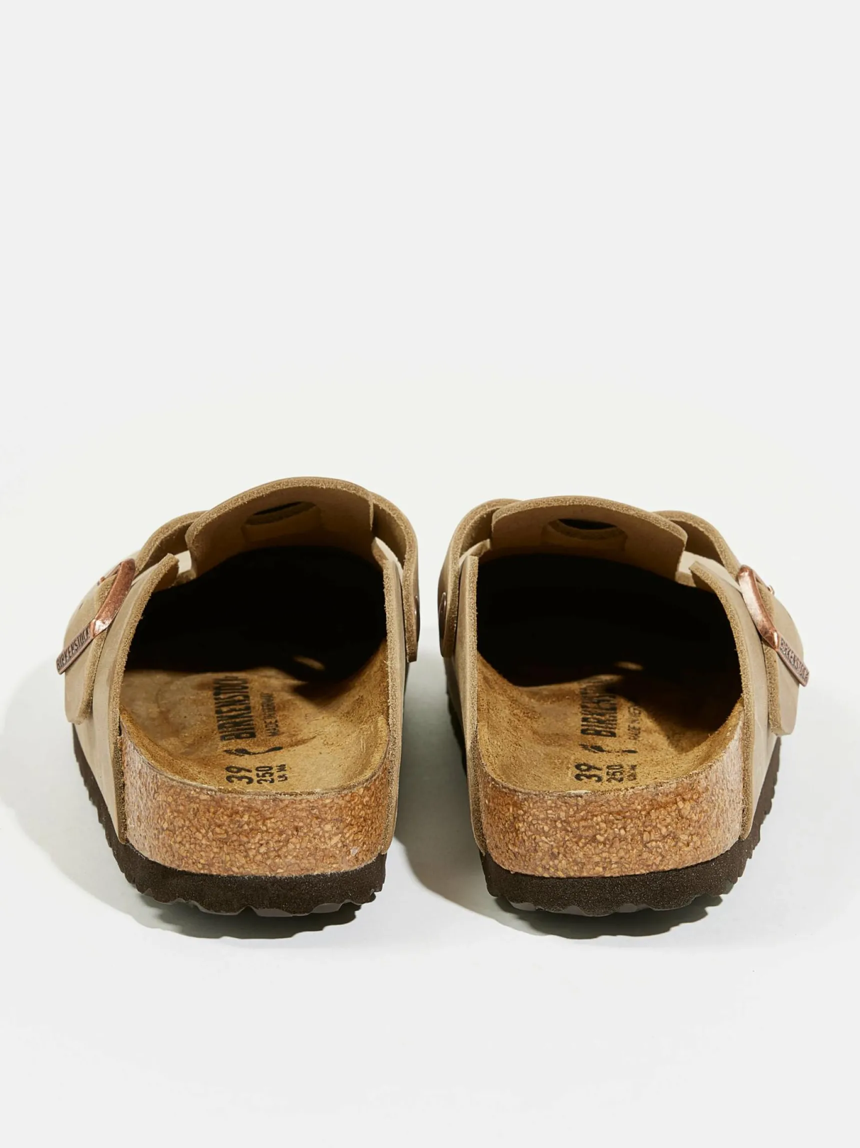 birkenstock-boston-oiled-leath-gYdaqBty-4.webp Outlet Birkenstock Boston Oiled Leather Klompen Voor Vrouwen