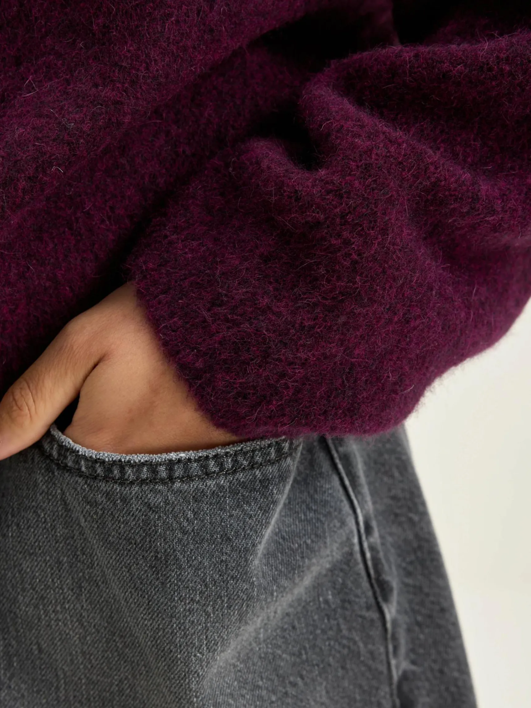 deros-ronde-hals-trui-QAsIfUwu-5.webp Outlet Bellerose Deros Ronde Hals Trui Wine