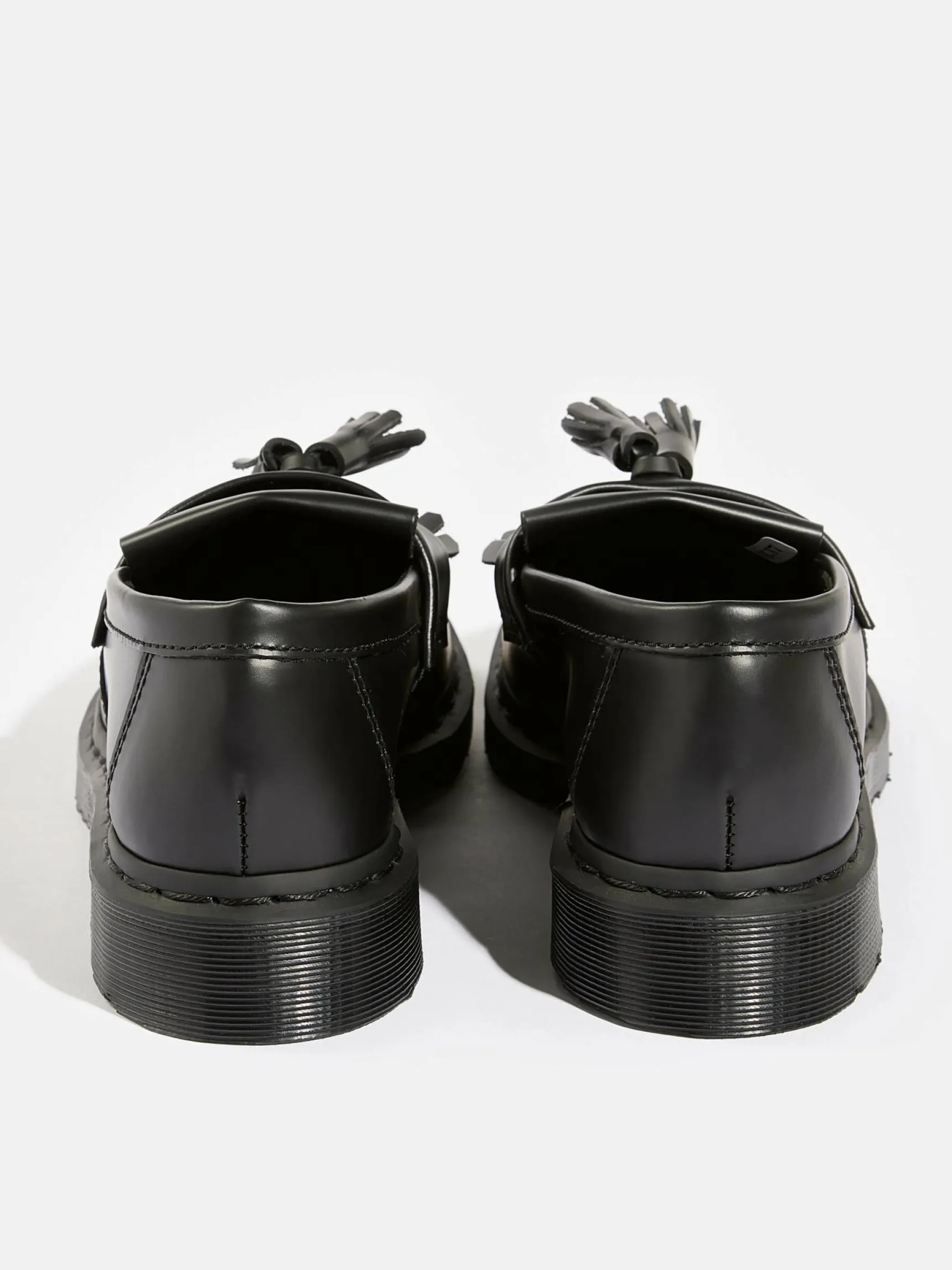 dr-martens-adrian-mono-glad-le-bOIvKrrl-5.webp Outlet Dr Martens DR. MARTENS Adrian Mono Glad Leren Instappers Voor Vrouwen