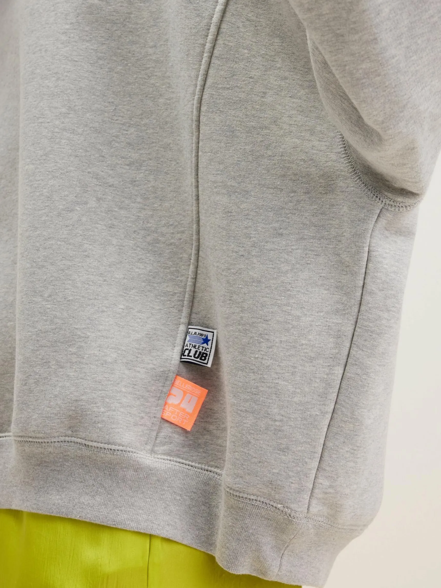 flips-ronde-hals-sweatshirt-EAUbRokG-4.webp New Bellerose Flips Ronde Hals Sweatshirt Heather Grey