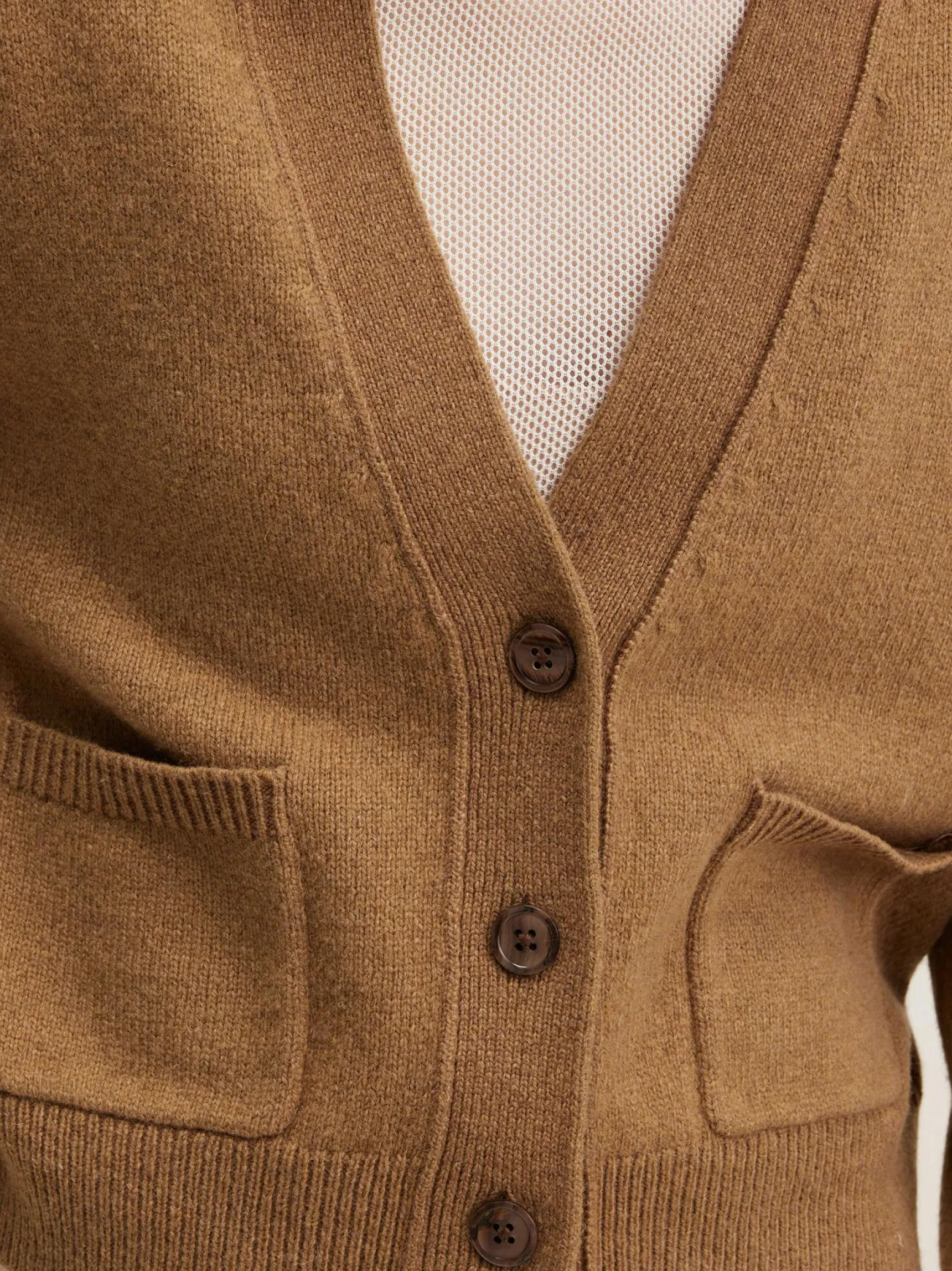 gaddin-boxy-cardigan-JmHwFtkO-4.webp Fashion Bellerose Gaddin Boxy Cardigan Tan