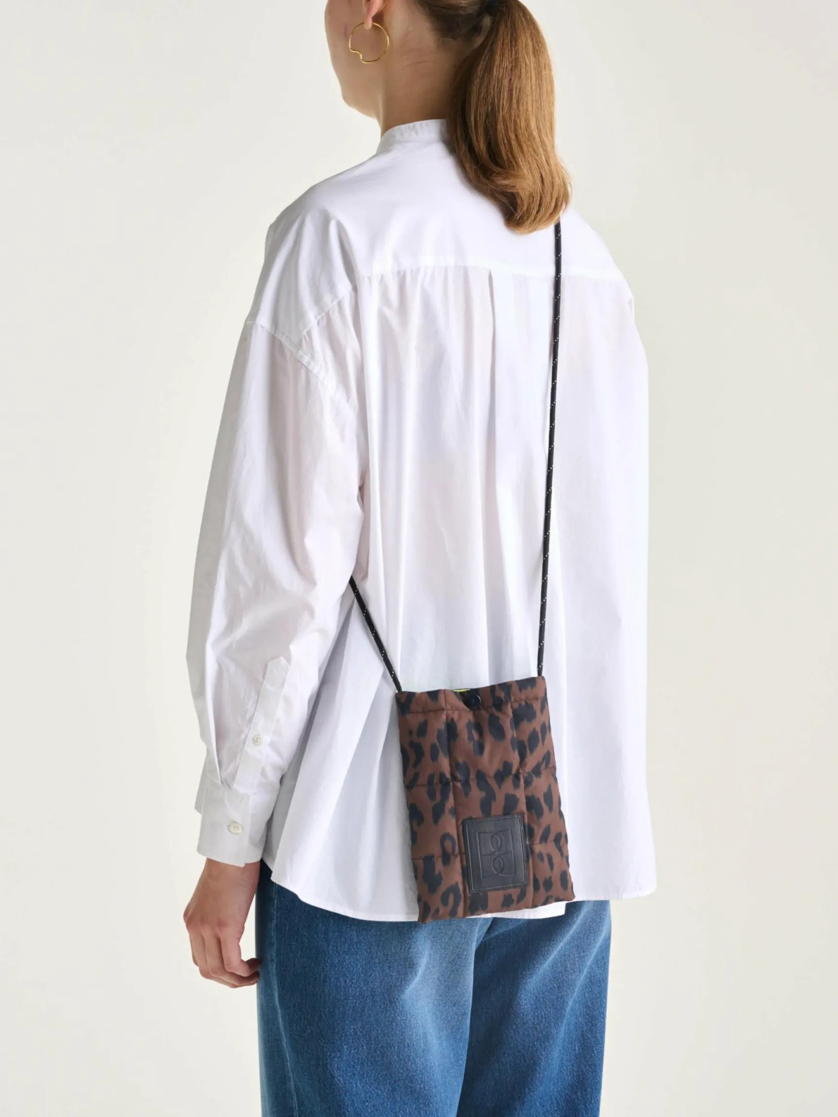 halo-telefoontas-UqxeWlip-2.webp Discount Bellerose Halo Telefoontas Coffee