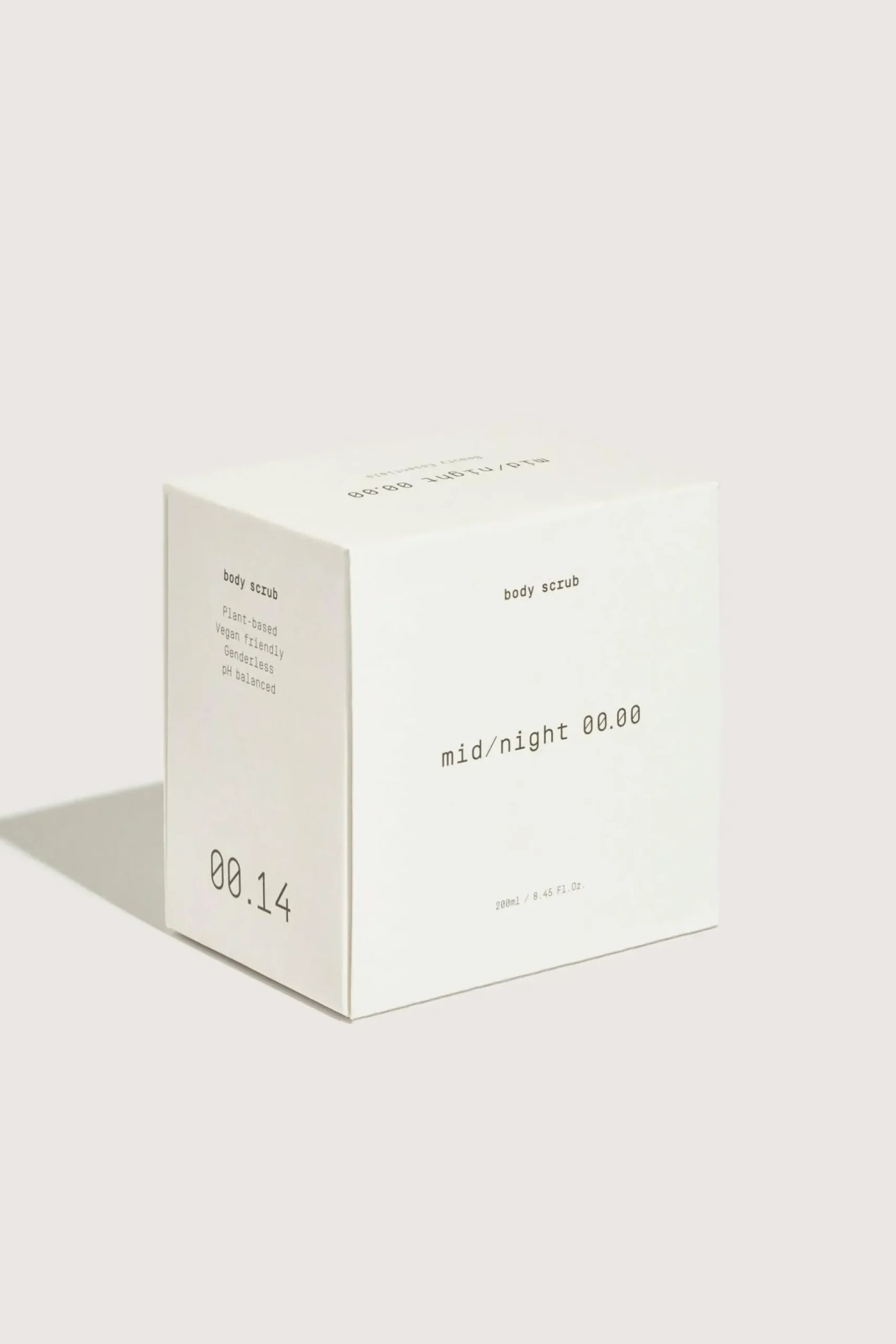 midnight-0000-lichaams-scrub-0-KazkzqHm-3.webp New Mid.night Cosmetics MID/NIGHT 00.00 Lichaams Scrub 00.14