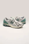 new-balance-1906r-for-men-uTqogjrr-0.webp