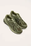 new-balance-1906r-for-men-vEGbqZTb-0.webp