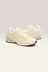 new-balance-2002r-voor-vrouwen-UKhnmOJN-0.webp