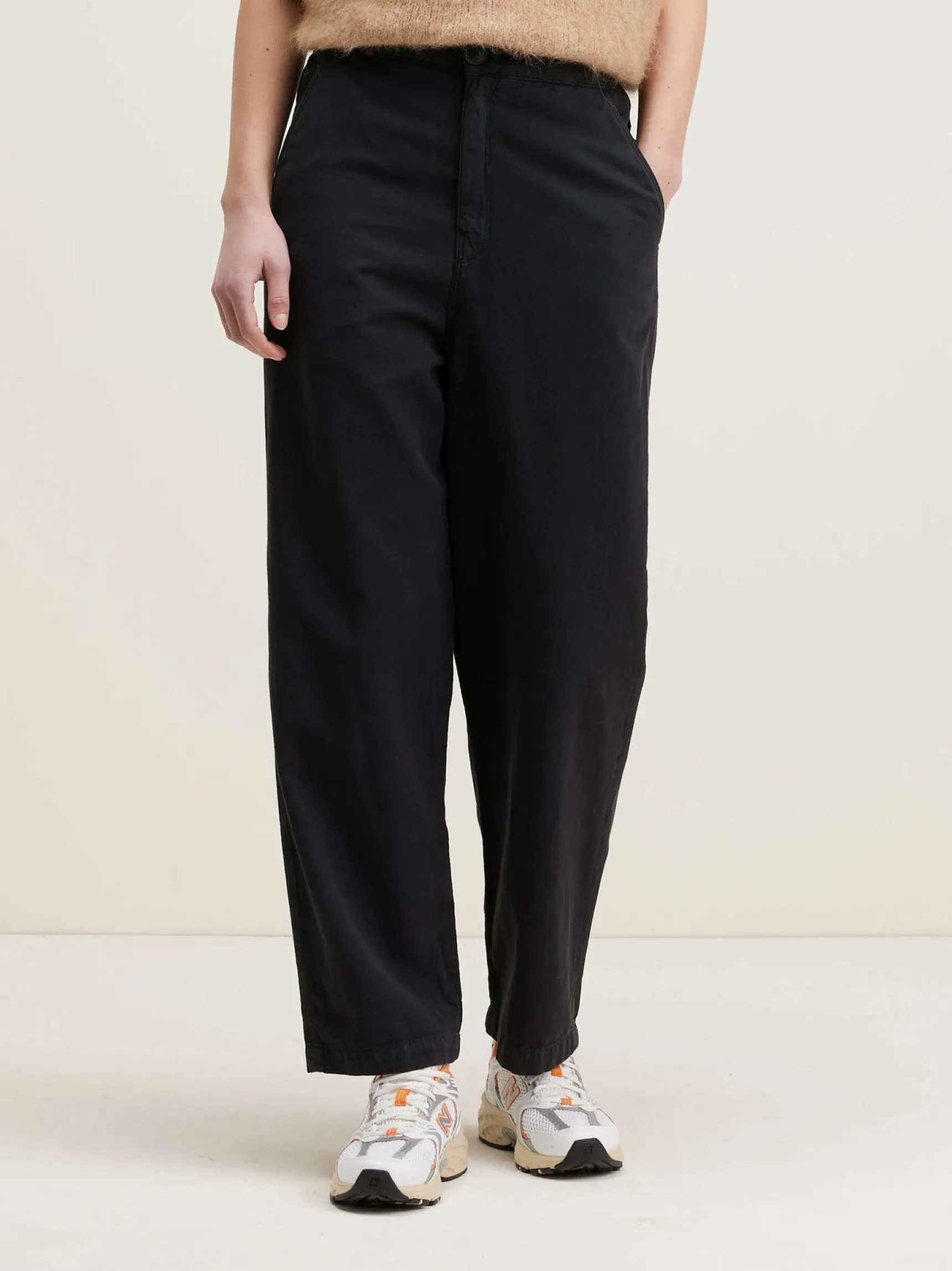 pasop-relaxed-broek-nfPJoXtL-3.webp New Bellerose Pasop Relaxed Broek Off Black
