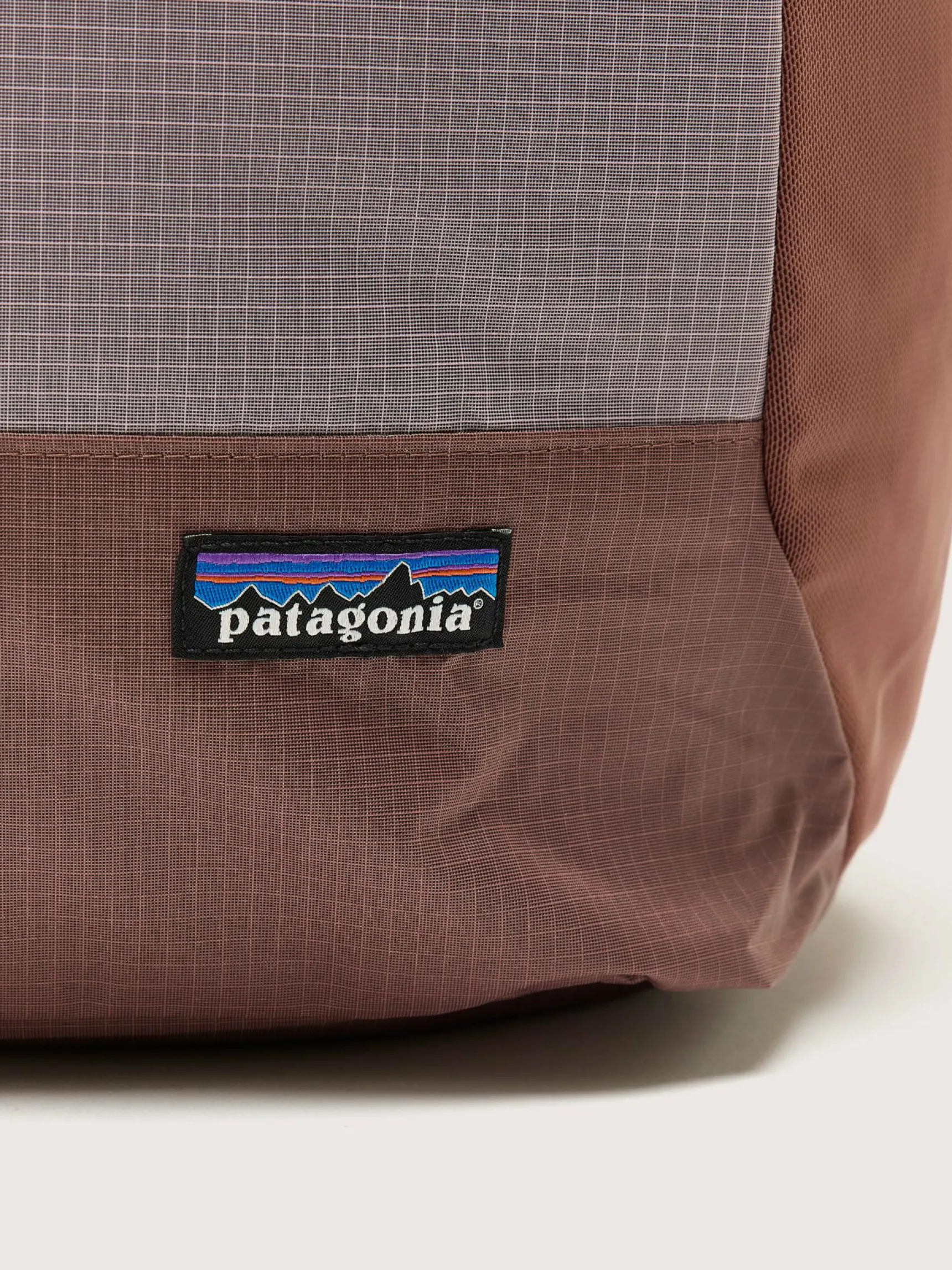 patagonia-ultralight-black-gol-yZHuRmLL-10.webp Hot Patagonia Ultralight Black Gole Tote Pack