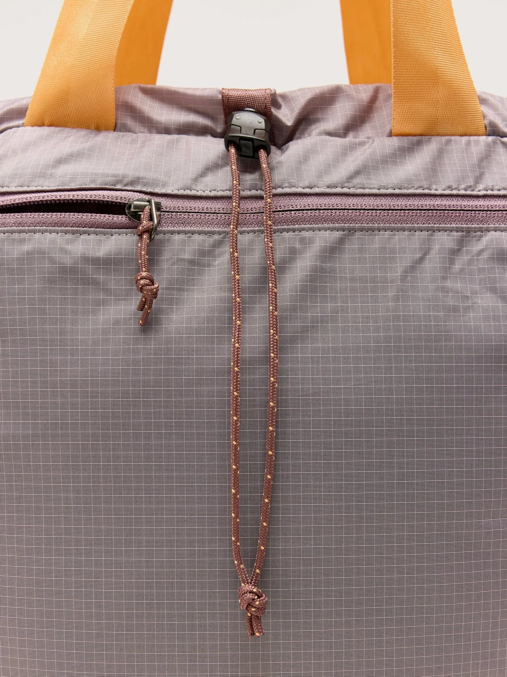 patagonia-ultralight-black-gol-yZHuRmLL-8.webp Hot Patagonia Ultralight Black Gole Tote Pack