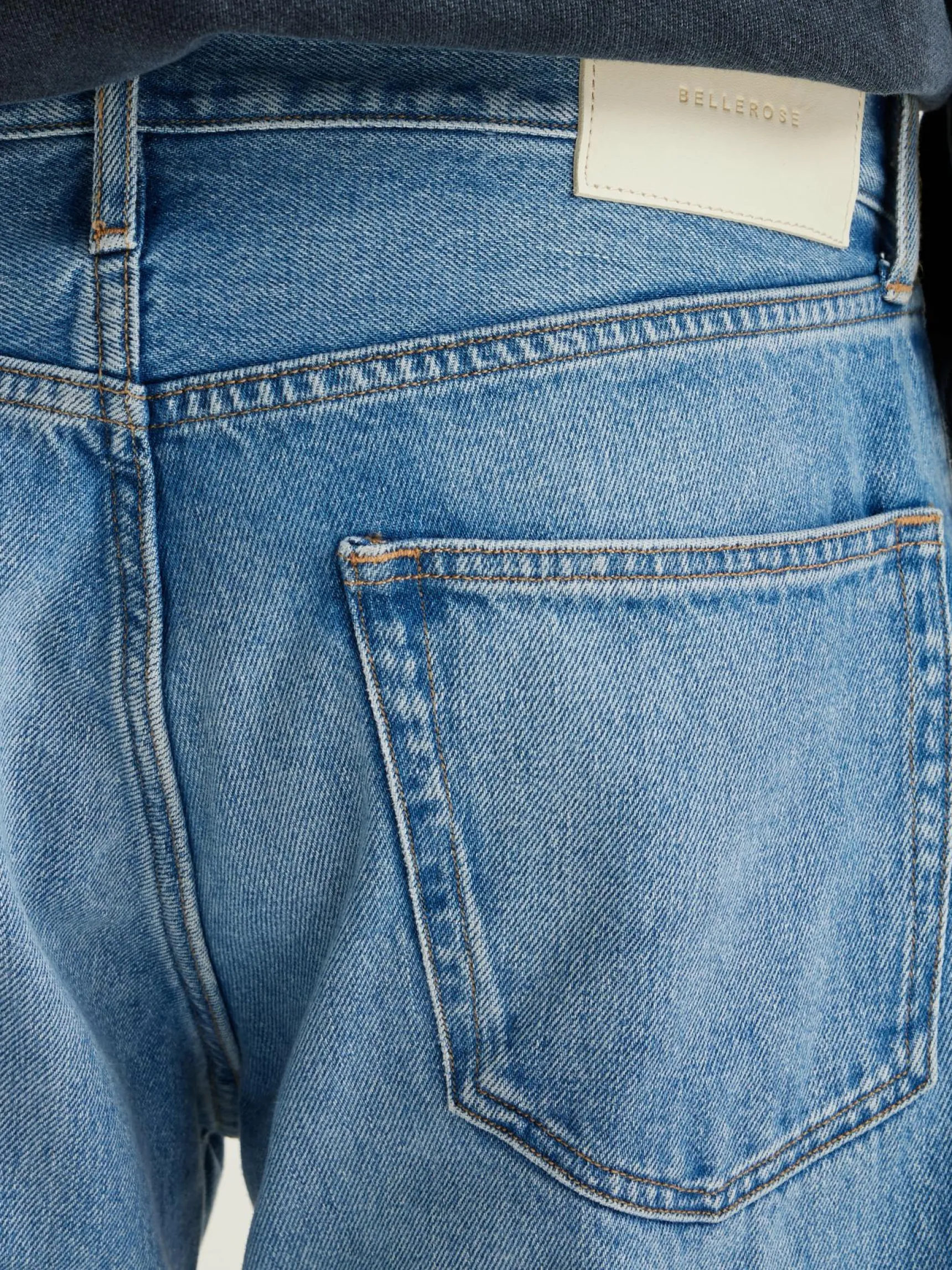percy-dad-style-jeans-jpXsEPOV-4.webp Sale Bellerose Percy Dad-style Jeans Stone Wash