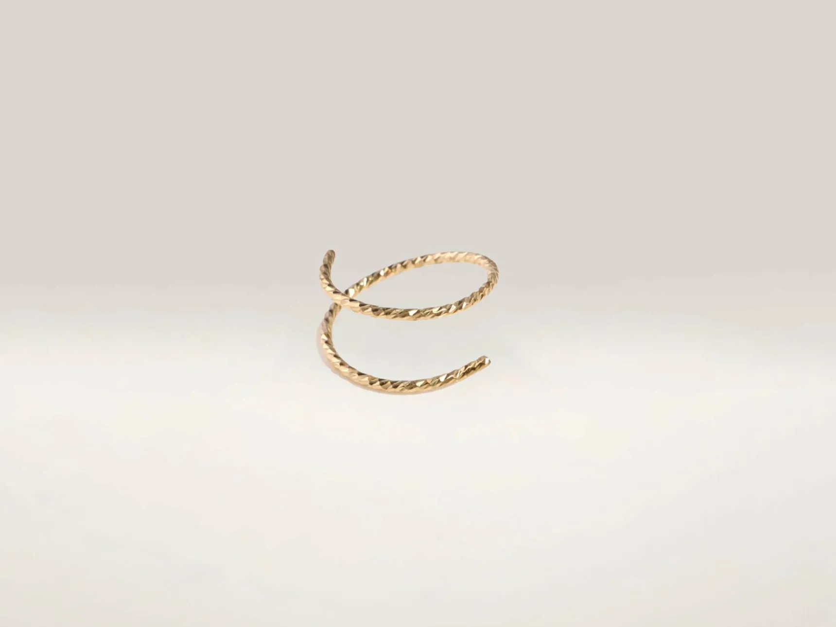 yay-glinsterende-dubbele-oorbe-rdsJhdeq-0.webp Fashion Yay Glinsterende Dubbele Oorbellen